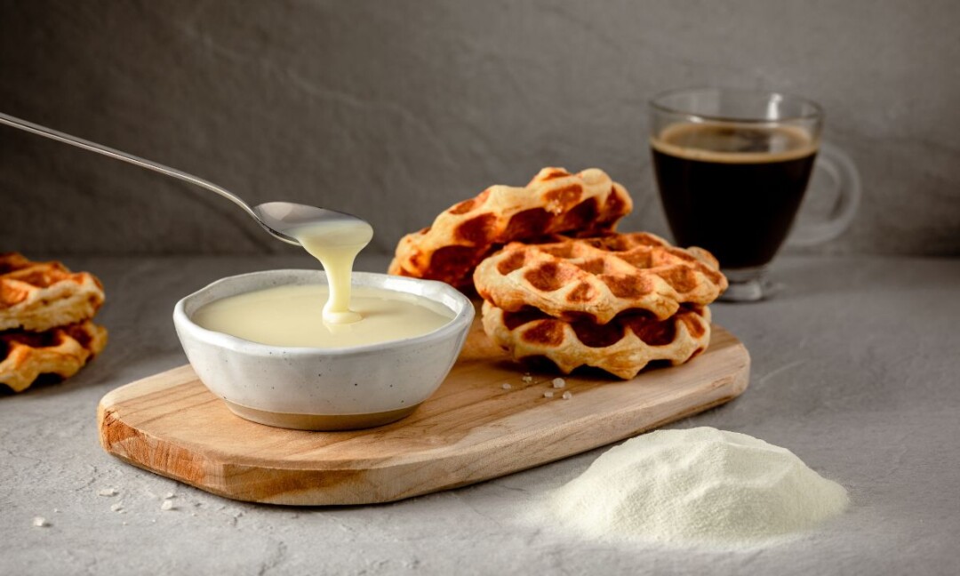 Sweet whey powder for high condensed milk